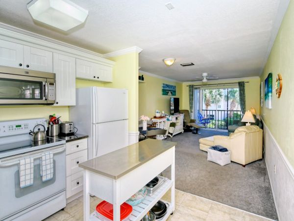 Siesta Key Two Bedroom Condo Sleeps 6 Short Walk To Beach