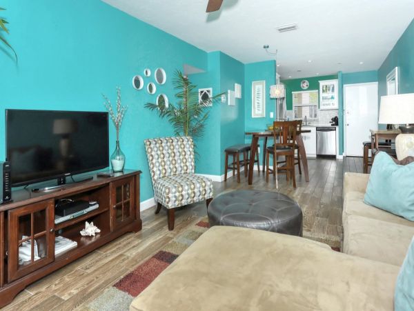 Siesta Key Vacation Rental Two Bedrooms Walk to Beach