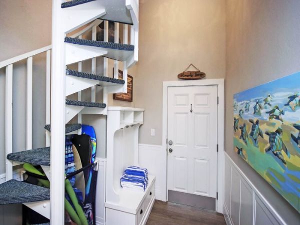 Captiva Island Vacation Rental with a Loft Sleeps Eight Guests