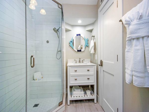 Captiva Island Vacation Rental with a Loft Sleeps Eight Guests