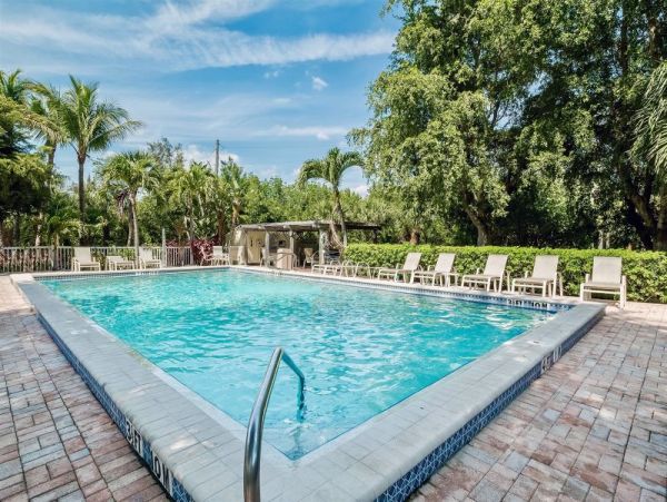 Captiva Island Vacation Rental with a Loft Sleeps Eight Guests