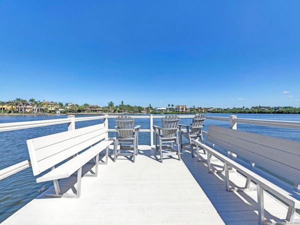 Lovely Siesta Key Two Bedroom Vacation Rental