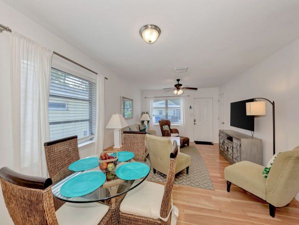 Lovely Siesta Key Two Bedroom Vacation Rental
