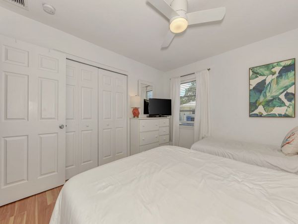 Lovely Siesta Key Two Bedroom Vacation Rental