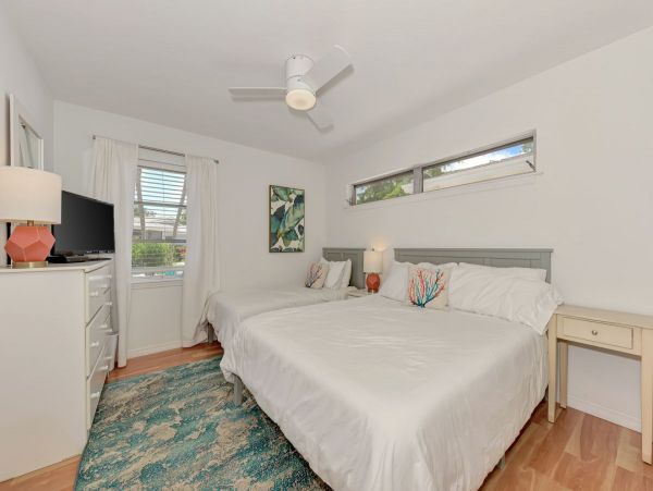 Lovely Siesta Key Two Bedroom Vacation Rental