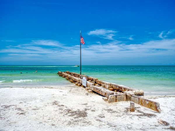 Lovely Siesta Key Two Bedroom Vacation Rental