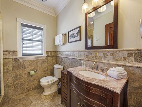 Bayfront Beauty Vacation Home with 4 Bedrooms Bradenton Beach