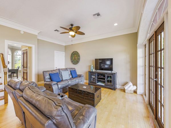 Bayfront Beauty Vacation Home with 4 Bedrooms Bradenton Beach