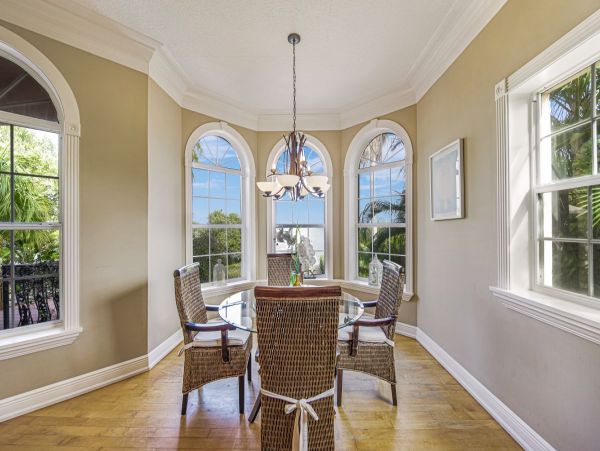 Bayfront Beauty Vacation Home with 4 Bedrooms Bradenton Beach