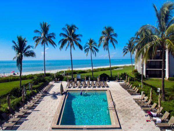 Sanibel Condo Closest Building to the Beach