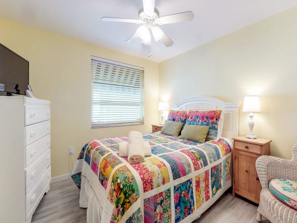 Two Bedroom Duplex With A Very Short Walk to The Beach
