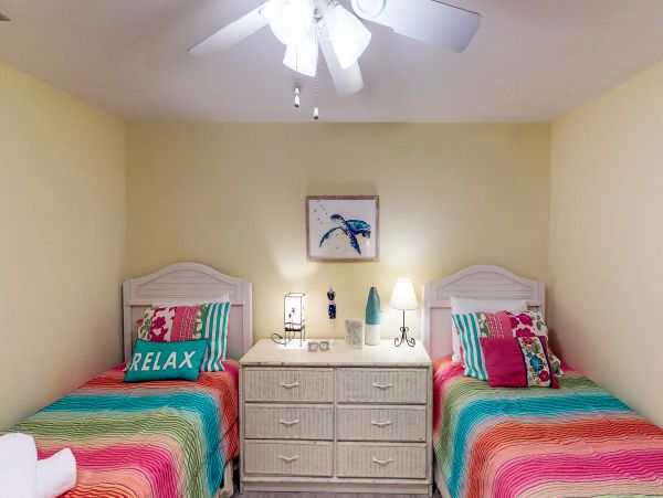Two Bedroom Duplex With A Very Short Walk to The Beach