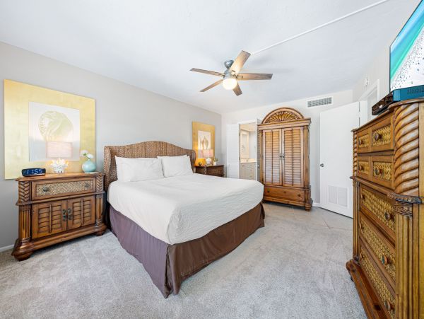 Siesta Key Vacation Rental Condo Beachfront in Siesta Key