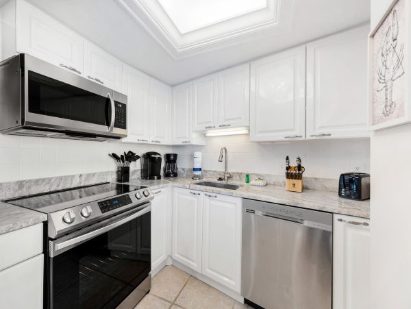Siesta Key Vacation Rental Condo Beachfront in Siesta Key