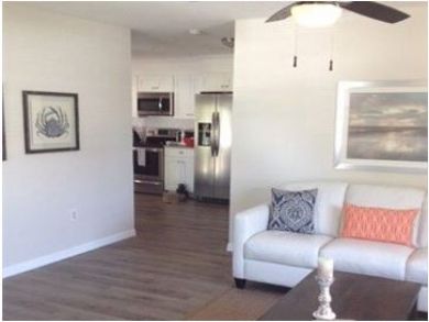 Kitchen & Living Area