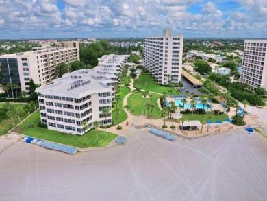 One of the Best Locations on Siesta Key