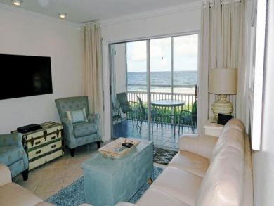 Beach Front Condo with Gulf View on Longboat Key Tennis Pool