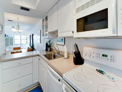 GULF AND BAY VIEWS!  2 BEDROOM ANNA MARIA ISLAND CONDO