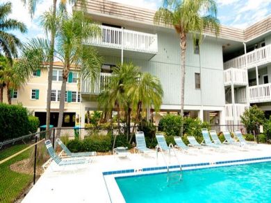 GULF AND BAY VIEWS!  2 BEDROOM ANNA MARIA ISLAND CONDO