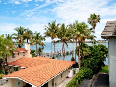 GULF AND BAY VIEWS!  2 BEDROOM ANNA MARIA ISLAND CONDO