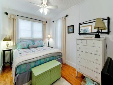 master bedroom with queen bed