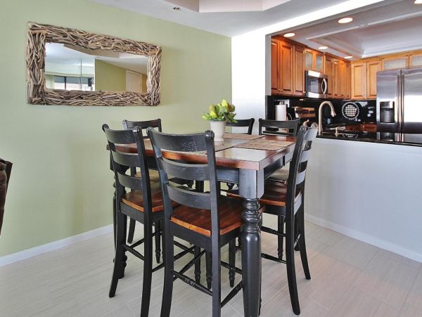 Gulf-front 2 Bedroom Vacation Rental in Clearwater Beach