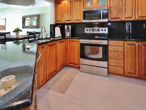 Gulf-front 2 Bedroom Vacation Rental in Clearwater Beach