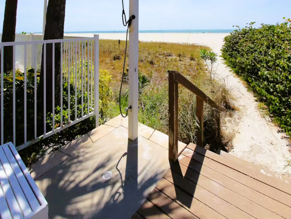 Gulf-front 2 Bedroom Vacation Rental in Clearwater Beach