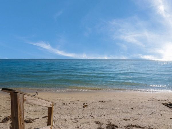 Anna Maria Bay Beach Front 3 Bedroom Vacation Home Sleeps 6 Guests