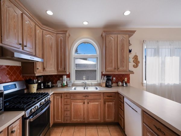 Anna Maria Bay Beach Front 3 Bedroom Vacation Home Sleeps 6 Guests