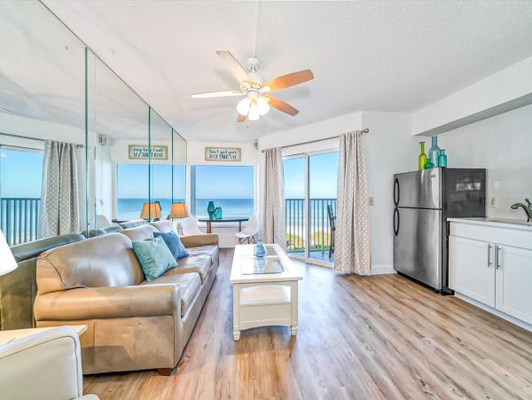 Belleair Beach Condo with Full Ocean Views