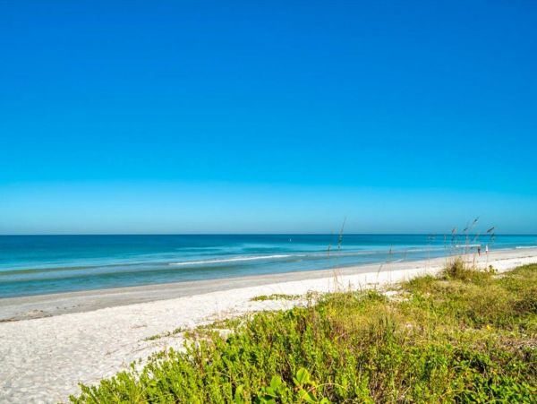 Belleair Beach Condo with Full Ocean Views