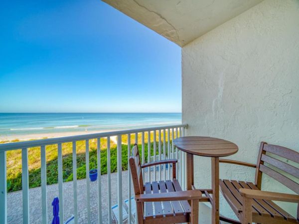 Belleair Beach Condo with Full Ocean Views