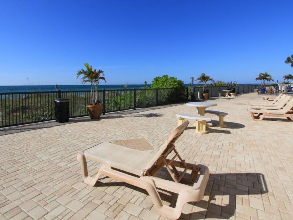 Belleair Beach Condo with Full Ocean Views