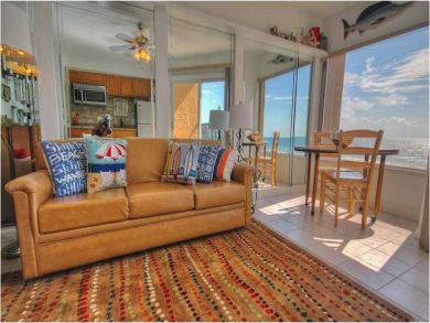 Living & Dining Area