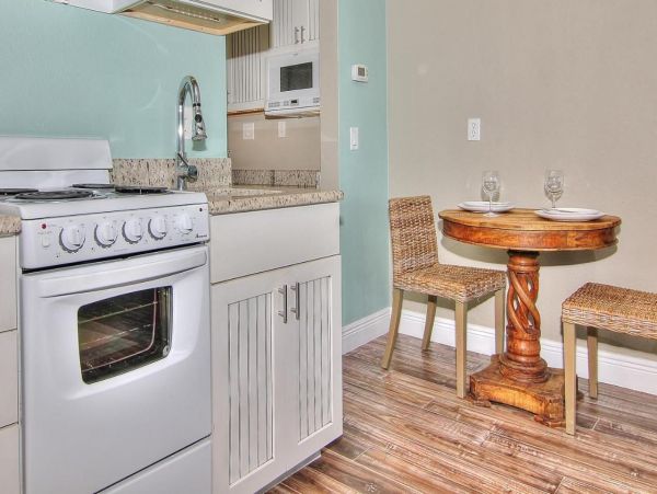 Gulf-Front Condo Ground Floor Sleeps 4 Guests