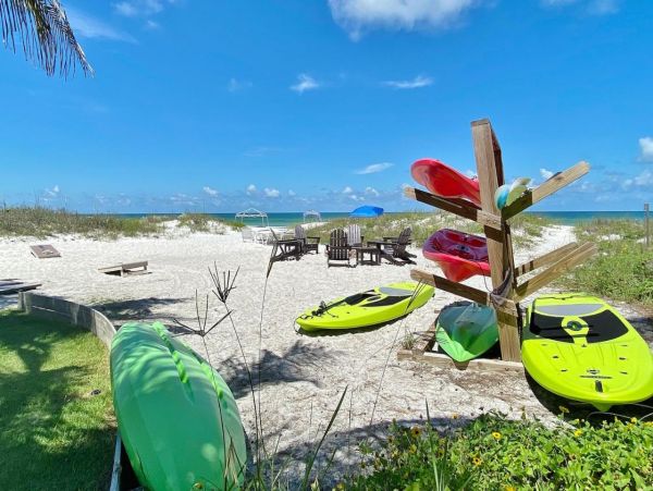 Gulf-Front Condo Ground Floor Sleeps 4 Guests