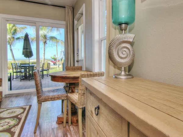 Indian Shores - One Bedroom Condo Beach