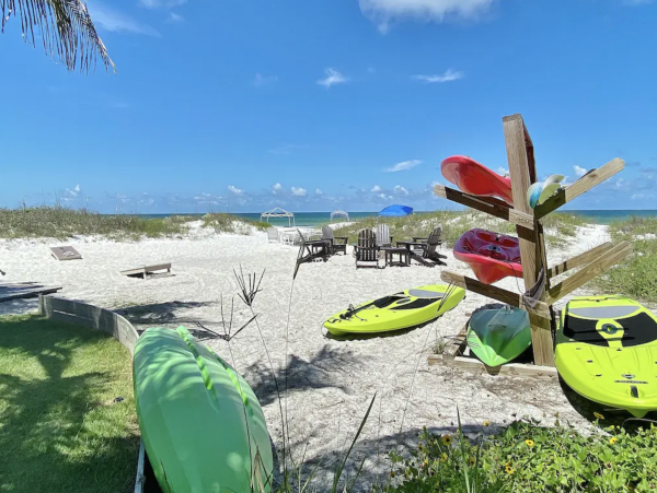 Indian Shores - One Bedroom Condo Beach