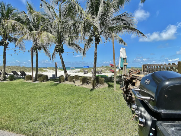 Indian Shores - One Bedroom Condo Beach