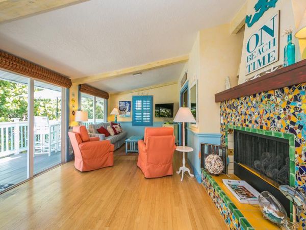 Anna Maria 3 Bedroom Just About a Beach House!