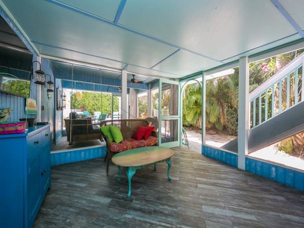 Anna Maria 3 Bedroom Just About a Beach House!