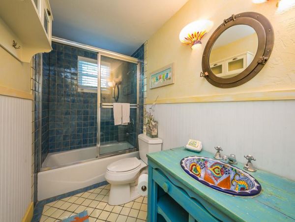 Anna Maria 3 Bedroom Just About a Beach House!