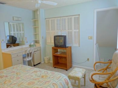 Anna Maria Island Two Bedroom Condo Beach Just 2 Min Away! Anna Maria Island Two Bedroom Condo Beach Just 2 Min Away!