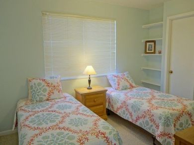 Anna Maria Island Two Bedroom Condo Beach Just 2 Min Away! Anna Maria Island Two Bedroom Condo Beach Just 2 Min Away!