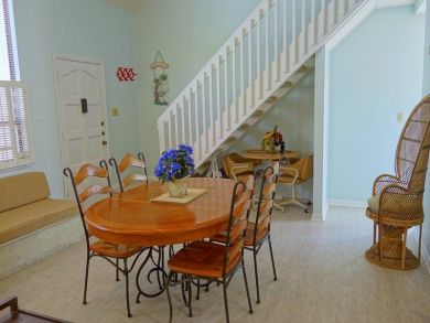 Anna Maria Island Two Bedroom Condo Beach Just 2 Min Away! Anna Maria Island Two Bedroom Condo Beach Just 2 Min Away!