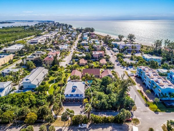 Anna Maria Island Holmes Beach 2 Bedroom Vacation Rental