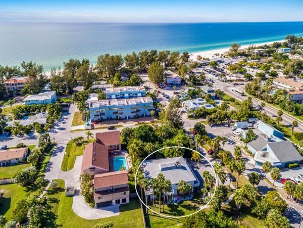 Anna Maria Island Holmes Beach 2 Bedroom Vacation Rental