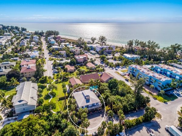 Anna Maria Island Holmes Beach 2 Bedroom Vacation Rental