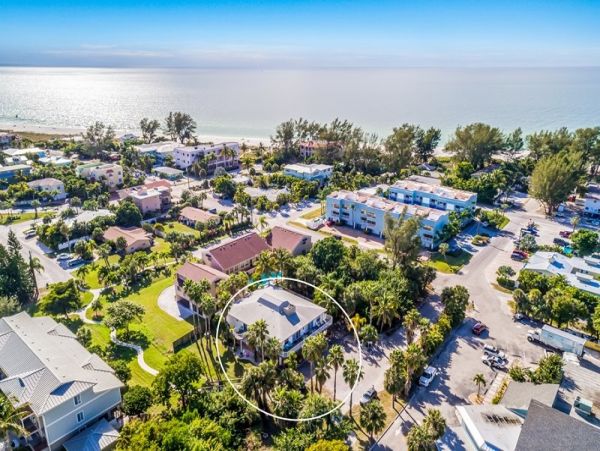 Anna Maria Island Holmes Beach 2 Bedroom Vacation Rental